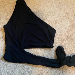 One shoulder self tie crop top
